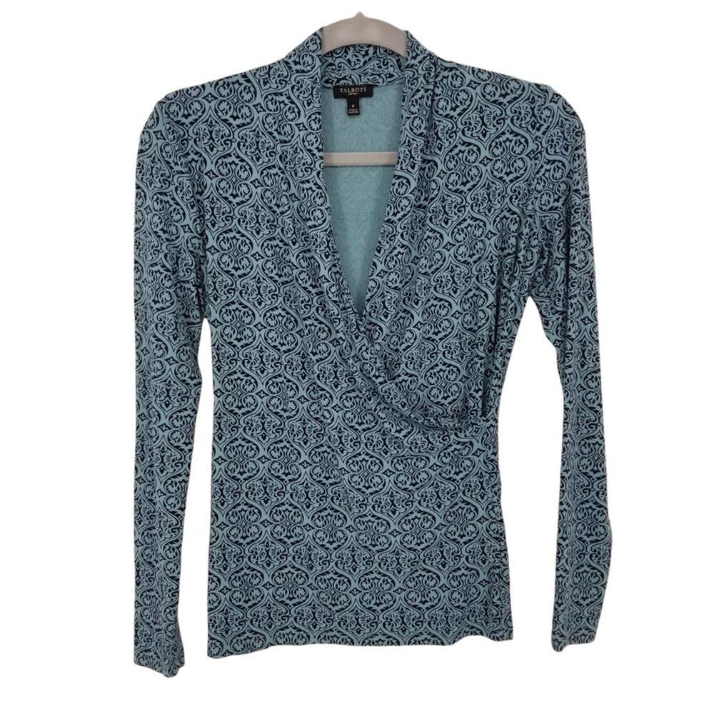 3/$25 Talbots Damask Print Faux Wrap Top P XSP Long Sleeves V Neck Jersey Blue‎